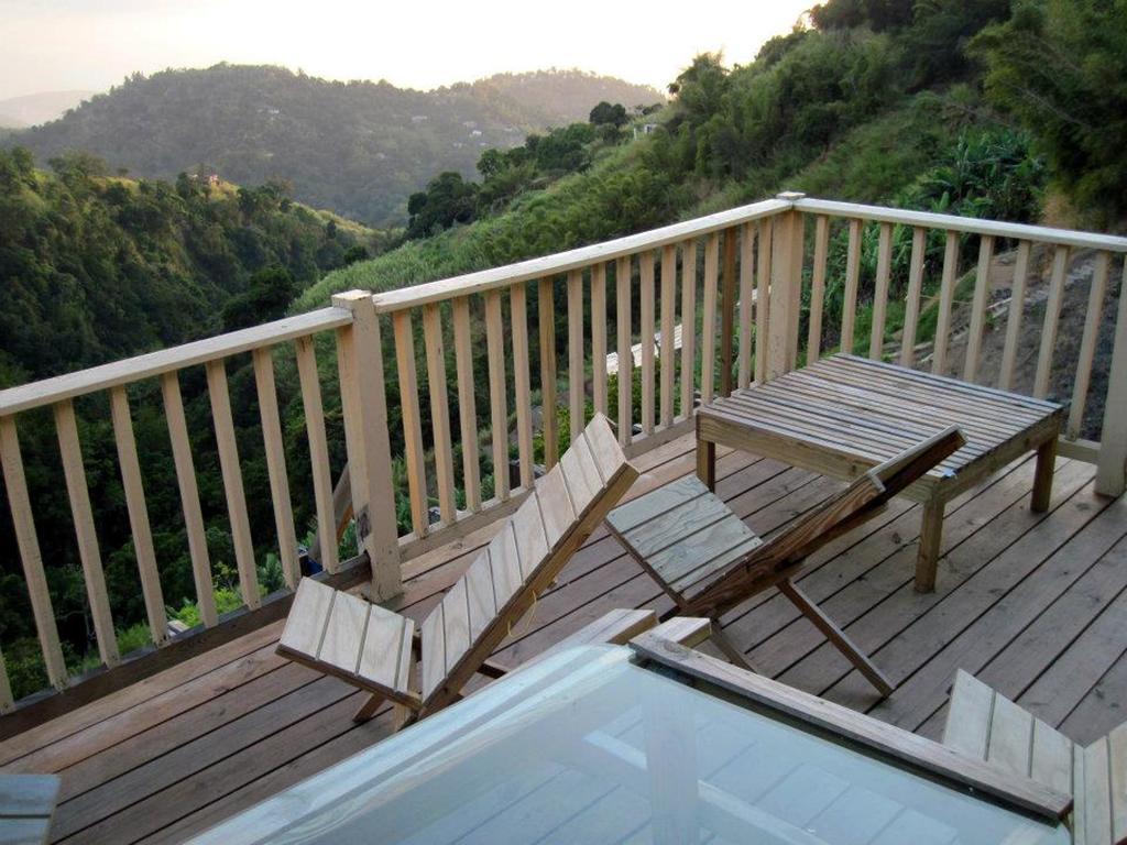 Mount Edge Guest House Πορτ Αντόνιο Εξωτερικό φωτογραφία